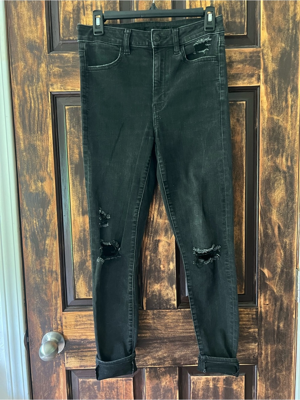 American Eagle Outfitters Black Distressed Skinny Jeans
